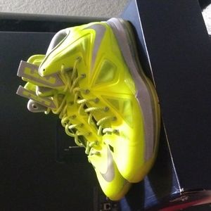 LeBron 10 "Volt"